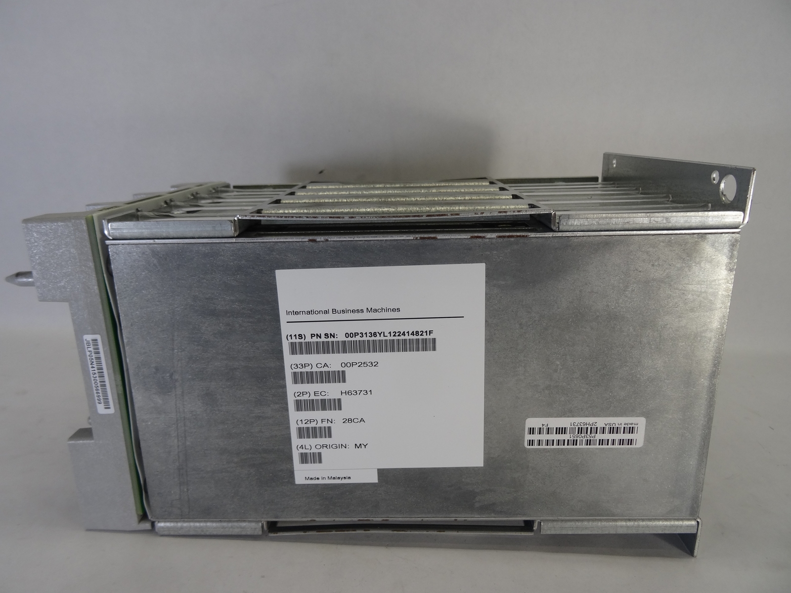 IBM 00P3136 7038-6M2 DISK DRIVE CAGE PLANAR WITH SPLIT SCSI BACKPLANE ...