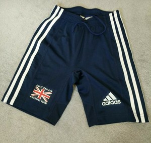 pantaloni al ginocchio adidas