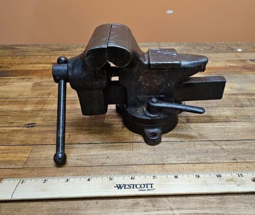 Rare Antique Vise Bench Bottom Swivel w/ Wrench 3" Jaws • MERIDEN  ☆USA - 第 1/4 張圖片