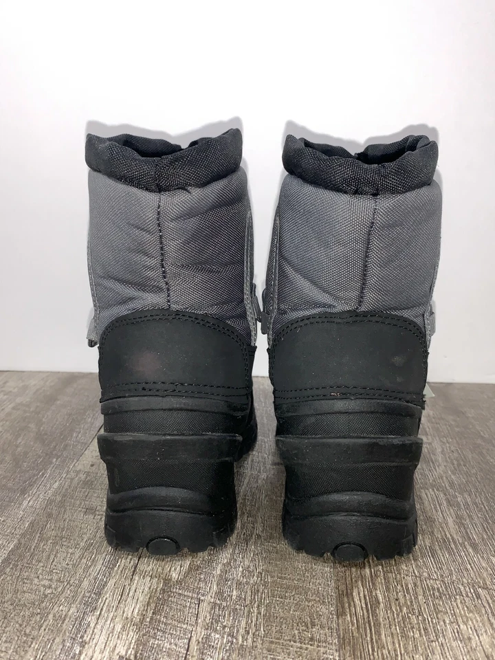 Nuevas Botas de Nieve Itasca Juveniles Talla 11 Cerebus Negras/Grises Impermeables Nuevas con Etiquetas Foto 4 de 4