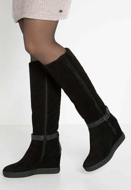 aquatalia wedge bootie