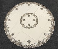 Polyester Beige 88" Round Fabric Embroidery Cutwork Tablecloth Napkins