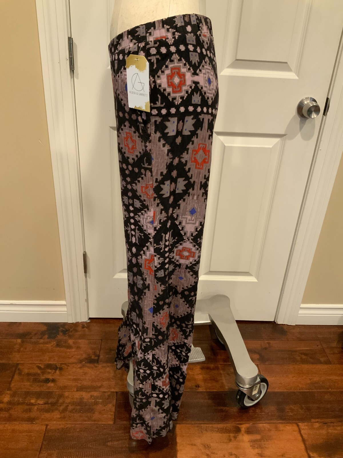 Ella Moss Multicolor Geometric Patterned Pants W/… - image 5