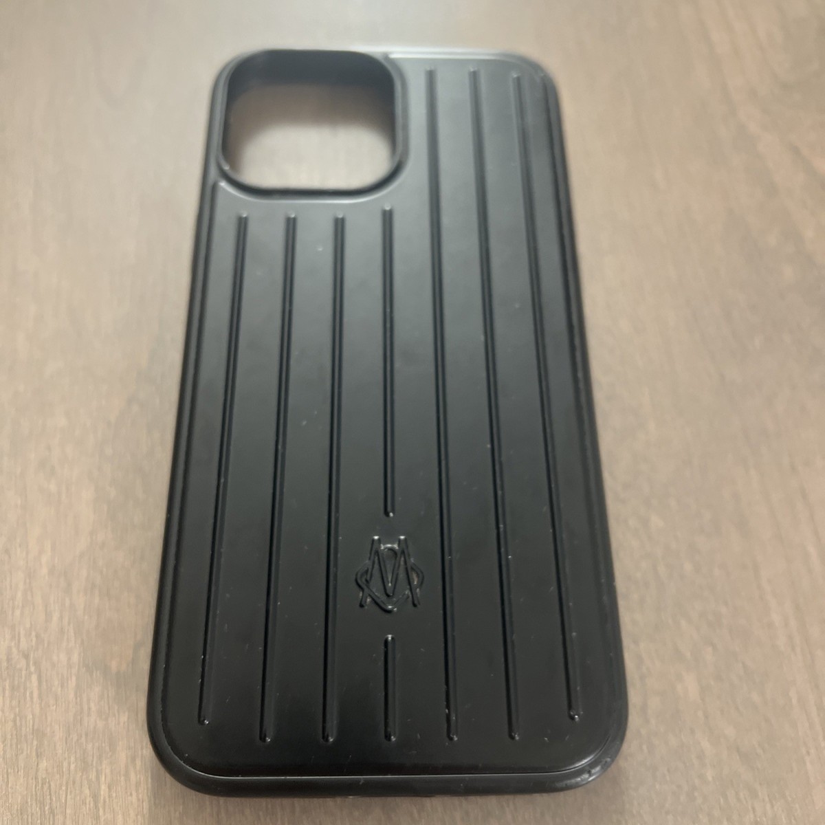 RIMOWA　スマホケース　13promax Rimowa iPhone 13 Pro Max Cover Iridescent - SS23 - US