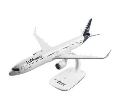 PPC Lufthansa Airbus A321neo Hamm D-AIEM Desk Display Model 1/200 AV Airplane