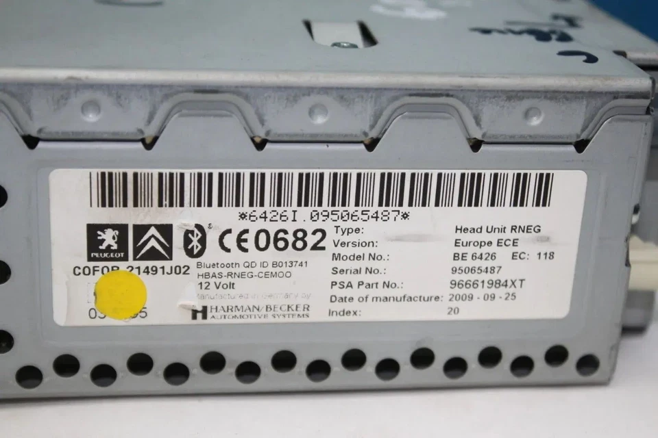 Autoradio Radio CD MP3 Navi Bluetooth 96661984XT BE6426 Peugeot 3008 I 0U_ Bj.09 - Bild 2 von 4