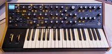 MOOG Sub 37 Tribute Edition - Paraphonic Analog Synthesizer with Keyboard 