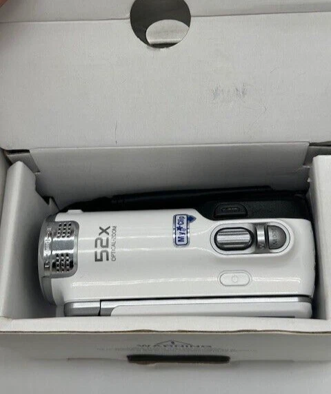 Samsung HMXF90WN/XAA White HD Camcorder HDMI, 52X, Open Box & Charger + Cord - Image 3 of 4