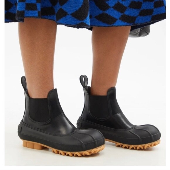【送料&関税込】Stella McCartney Duck City Chelsea Boots Stella McCartney Duck City Vegan Leather Chelsea Ankle