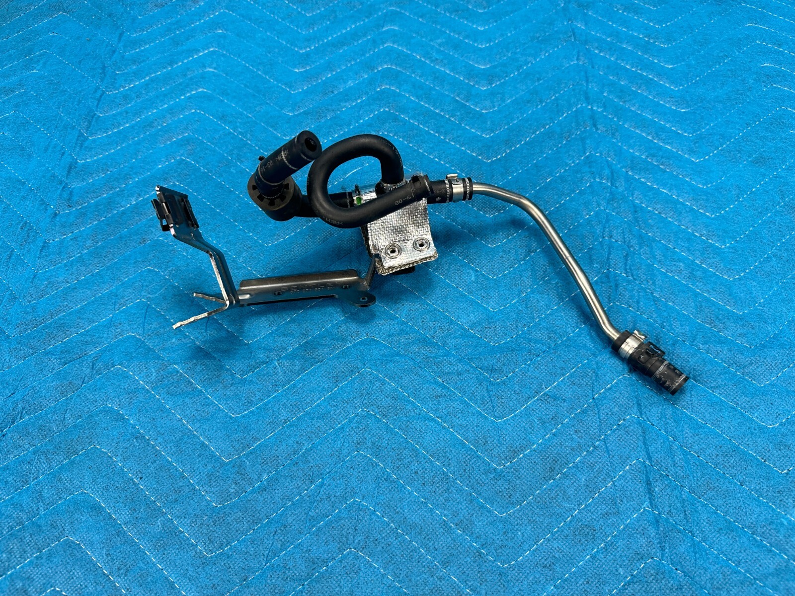 Bentley Flying Spur Engine Vacuum Valve w/ Pipe Driver's Side 29k 2006-2012 OEM