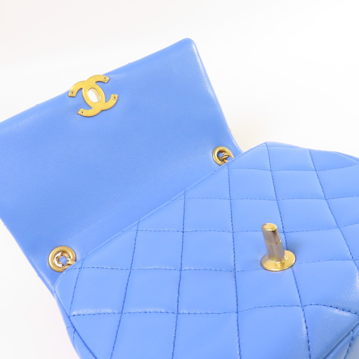 CHANEL Quilted GHW CC Chain Shoulder Bag Crossbody Lambskin CHANEL Quilted GHW CC Chain Shoulder Bag Crossbody Lambskin