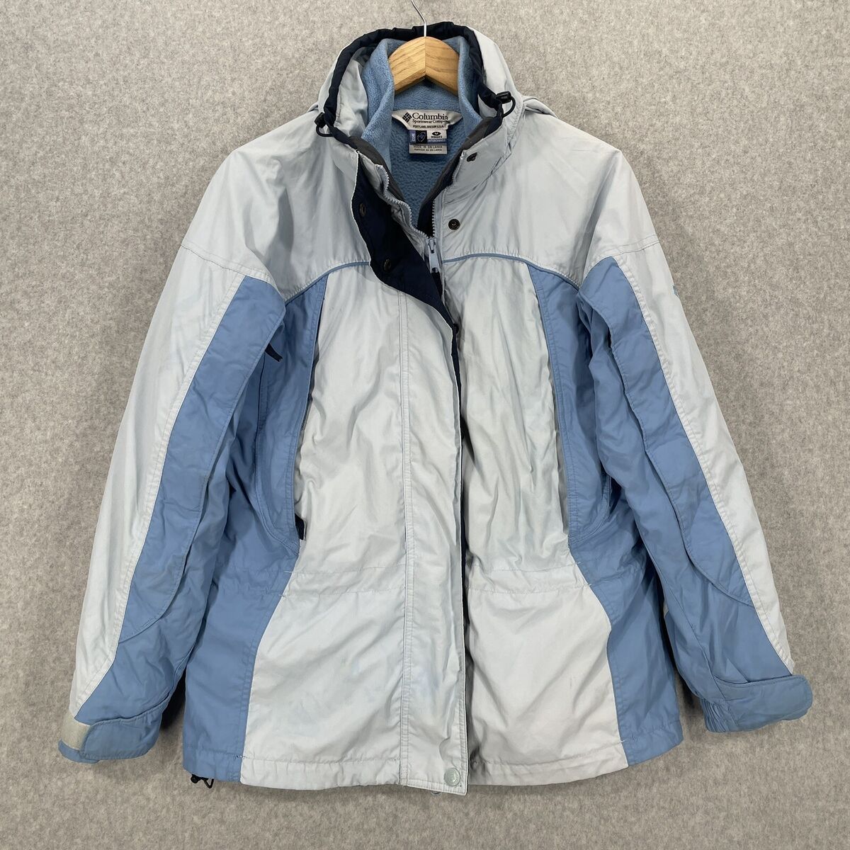 Vintage Columbia Sports Company Winter Jacket Baby Blue Vintage Columbia Sports Company Winter Jacket Baby Blue