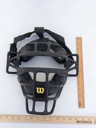 Wilson MLB Traditional Baseball Umpire Mask