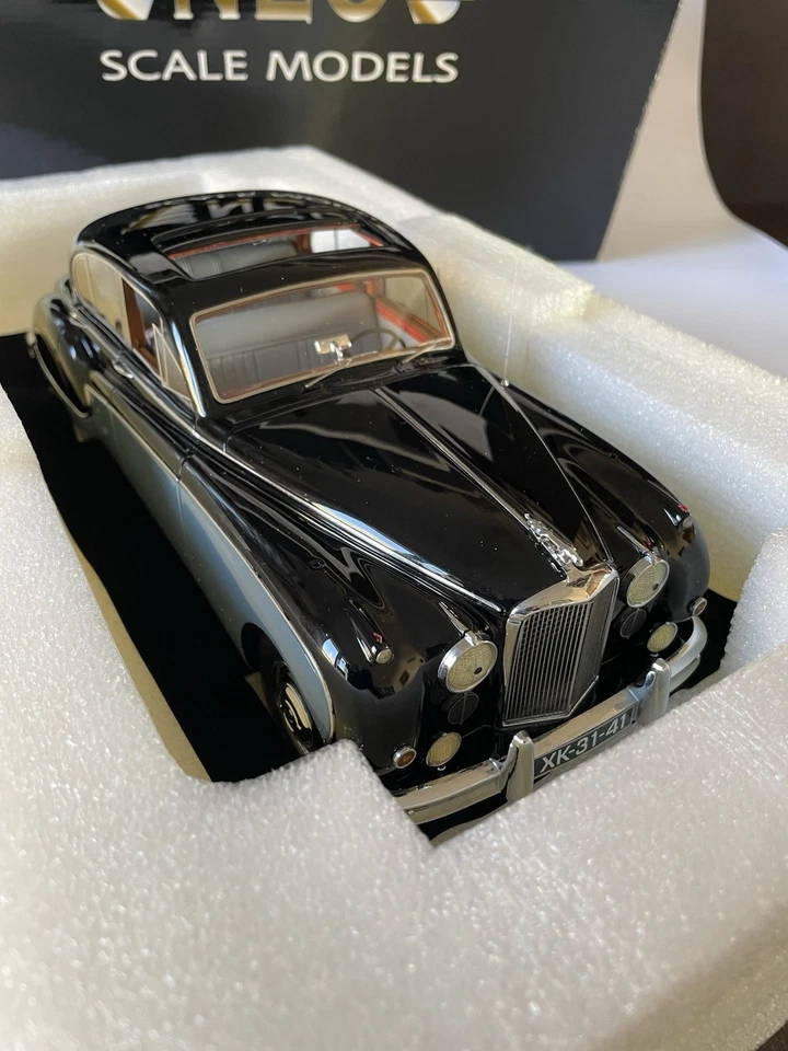 NEO  MODELS   1/18   JAGUAR MK8  MKIII - Immagine 4 di 4