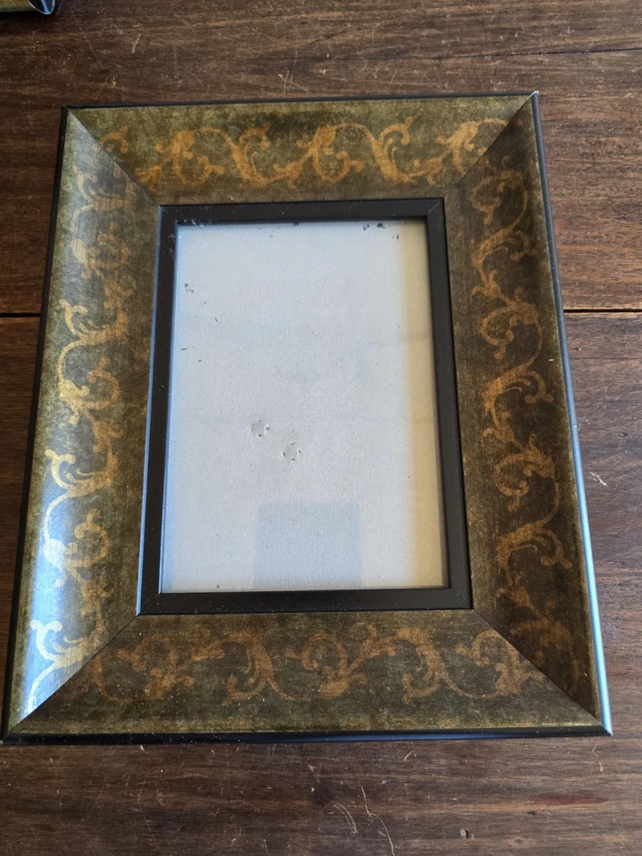 2 marcos de fotos colgantes negros dorados de cerámica para lobby talla 7-1/4x5-1/4" Foto 2 de 4