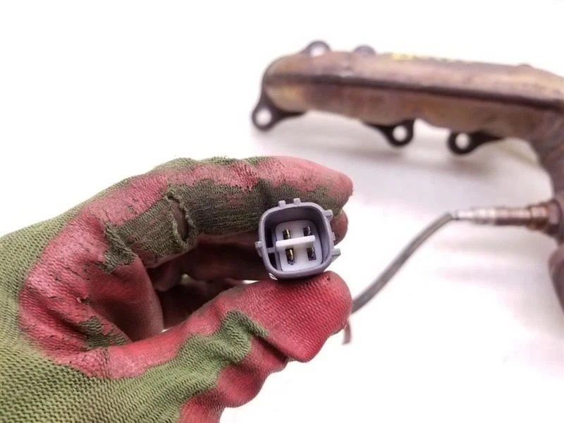 99 00 01 02 03 LEXUS RX300 COLECTOR ESCAPE DERECHO PASAJERO TRASERO Foto 2 de 4