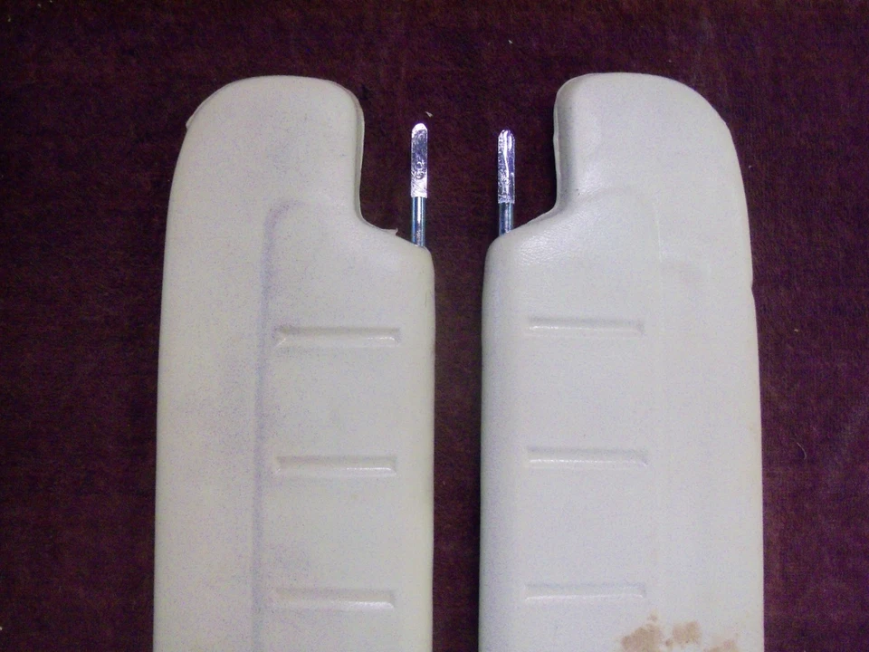 Parasoles Ford Thunderbird 1964-1965 blancos con soportes Foto 4 de 4