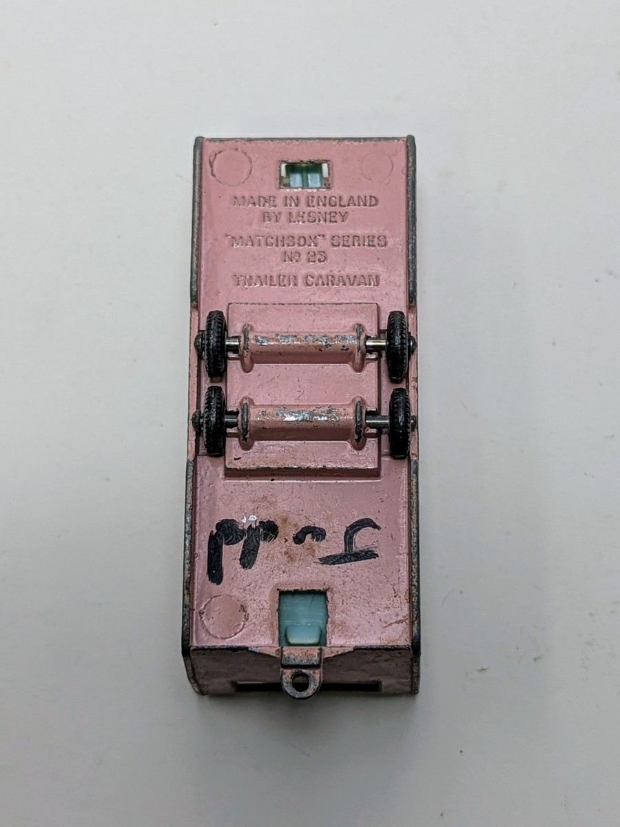 Vtg 1965 Matchbox #23 Trailer Caravan, Pink with No White Roof
