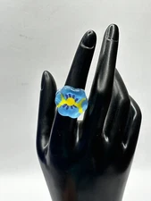 Plastic ~ FLOWERS ON YELLOW ~ Ring Size 7 Unmarked Super Cute -Flower Power