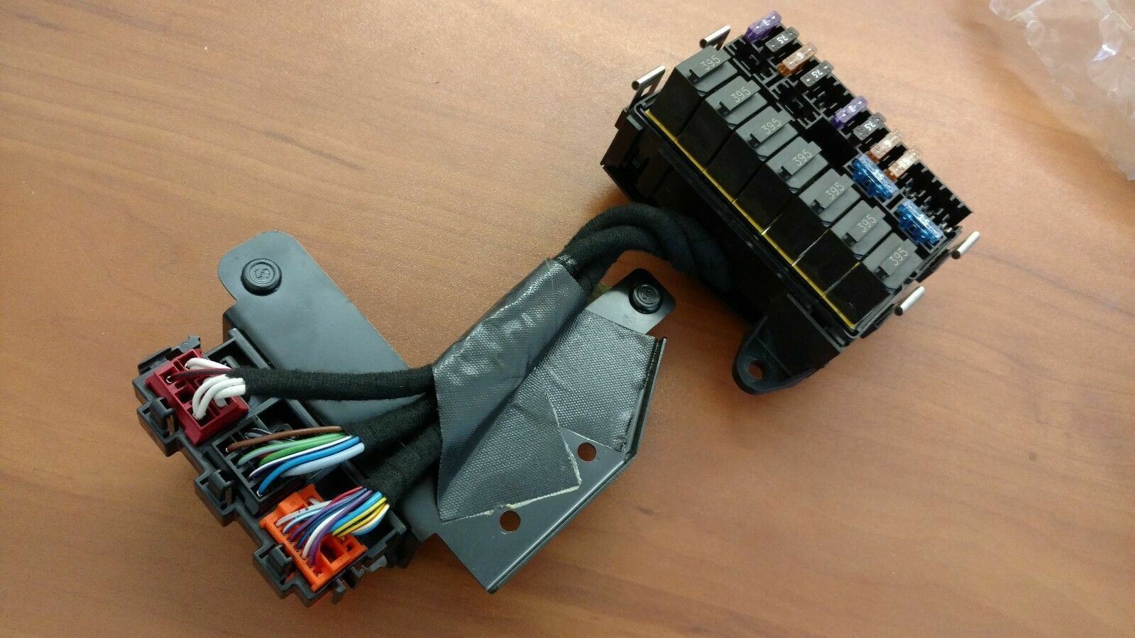 LAMBORGHINI MURCIELAGO LP640 DRIVER DASH FUSE RELAY BOX OEM 413971378A