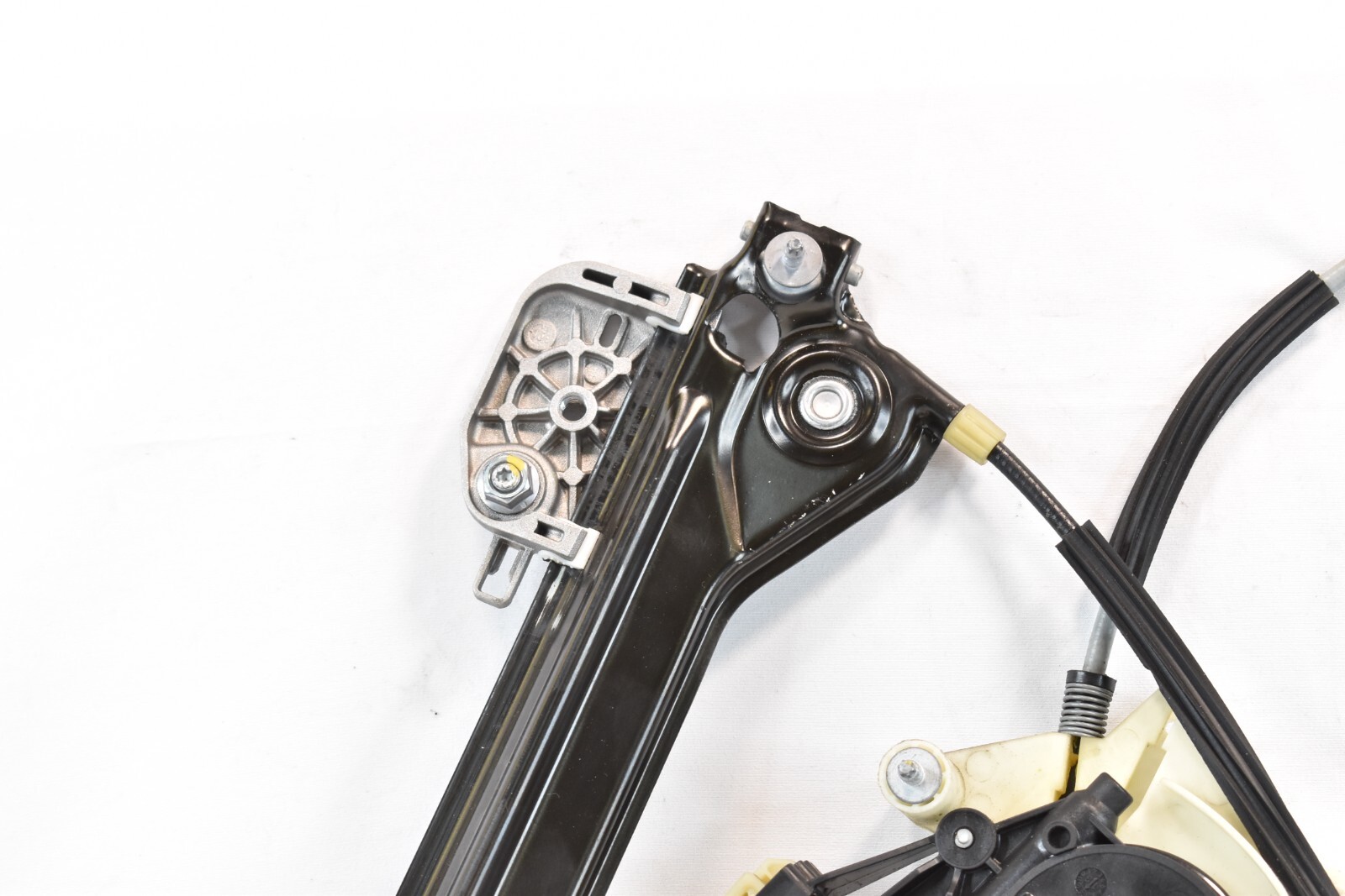 2014-2019 MASERATI GHIBLI REAR RIGHT PASSENGER DOOR WINDOW REGULATOR MOTOR OEM