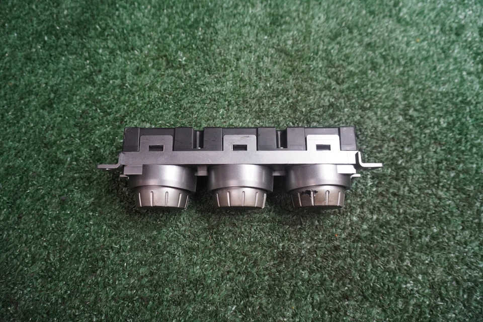 Nissan Altima 2005 2006 panel de control de aire acondicionado temperatura OEM 27500ZB010 Foto 2 de 4