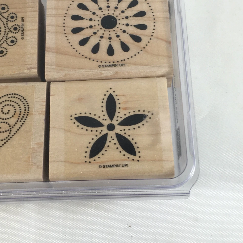 Stampin' Up! Набор из 4 резиновых штампов в горошек с деревянным основанием - Изображение 4 из 4