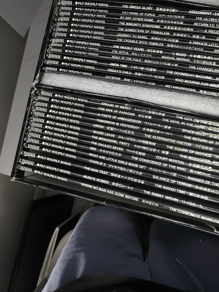 Star Trek: Original Series Log. 1-3 - JP Laserdisc Box Set Lot  - Image 4 of 4