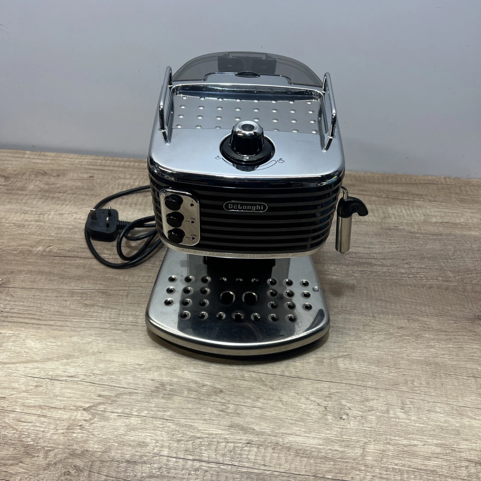 De'Longhi ECZ351.BK Espresso Cappuccino Machine Black 15 Bar 1100W please read