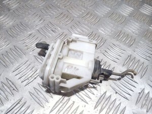 Volkswagen PASSAT B4 1994 Vorne links Stellmotor Zentralverriegelung UST89007