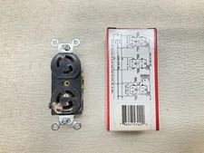 P&S Pass & Seymour 4700 Turnlok Receptacle 15 Amp 125 V 2P 3W New