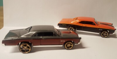 Hot Wheels 1967 Pontiac GTO Orange WALMART Exclusive & Dark Gray 1