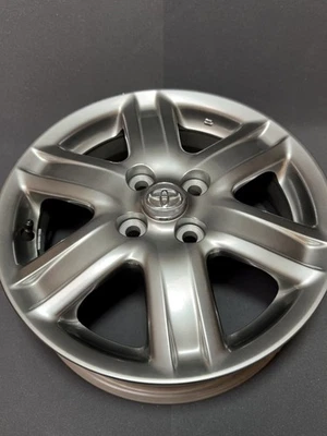 Orig. Toyota iQ Alufelge 15 Zoll 5Jx15 ET45 4x100 4261A74010 Felge + Nabendeckel - Bild 1 von 4