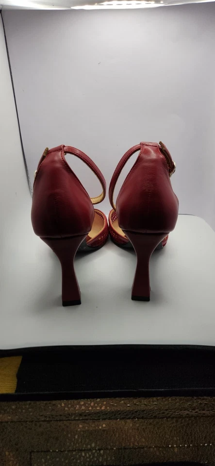 Tacones de lavandería chinos talla 7M usados muy buen estado rojos Foto 4 de 4
