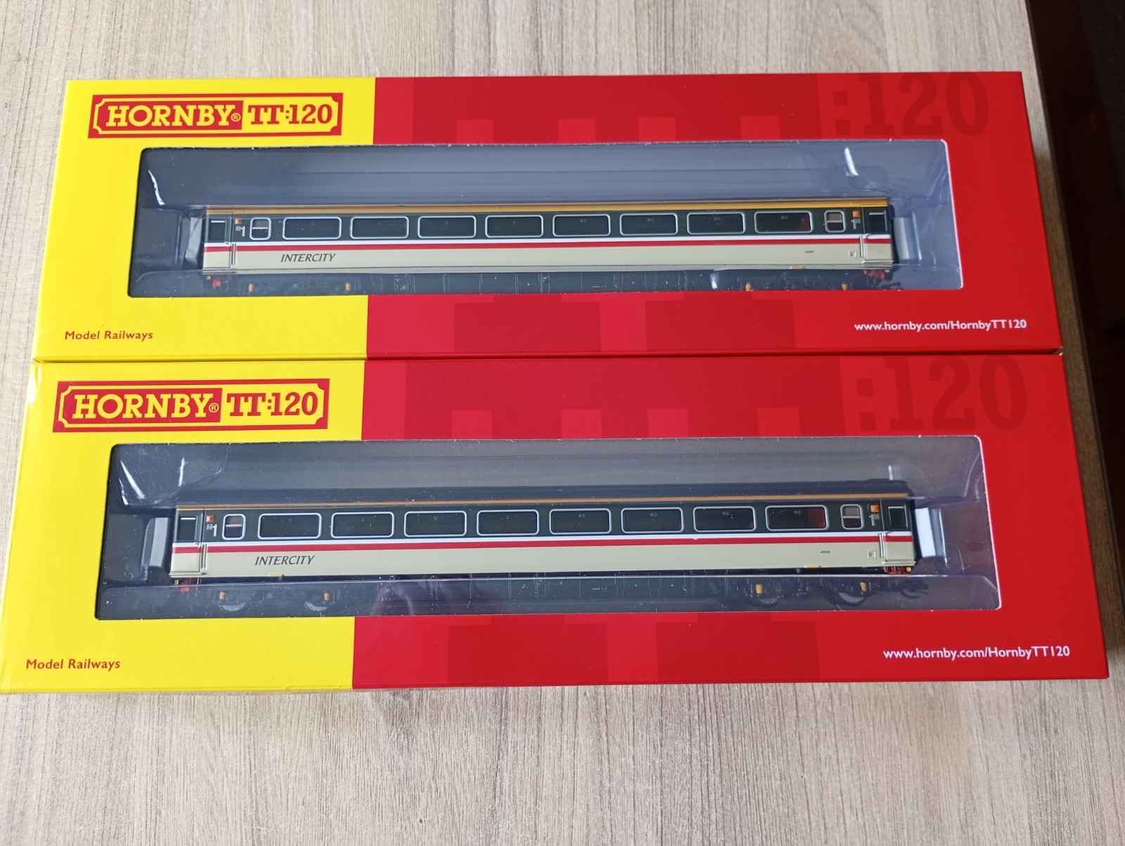Pair Of Hornby TT120 TT4029 BR Intercity Mk3 TF Coaches 41099