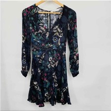 ASTR THE LABEL Black floral long sleeve dress size Small