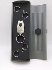 Vtg Samsonite Detachable 5-Ring Key Chain With Flashlight And Storage Case