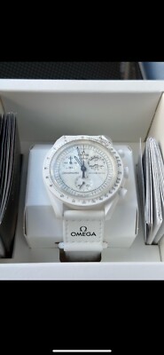 Neu ''Mission To The Moon'' Swatch x Omega Snoopy mit UV Lampe 