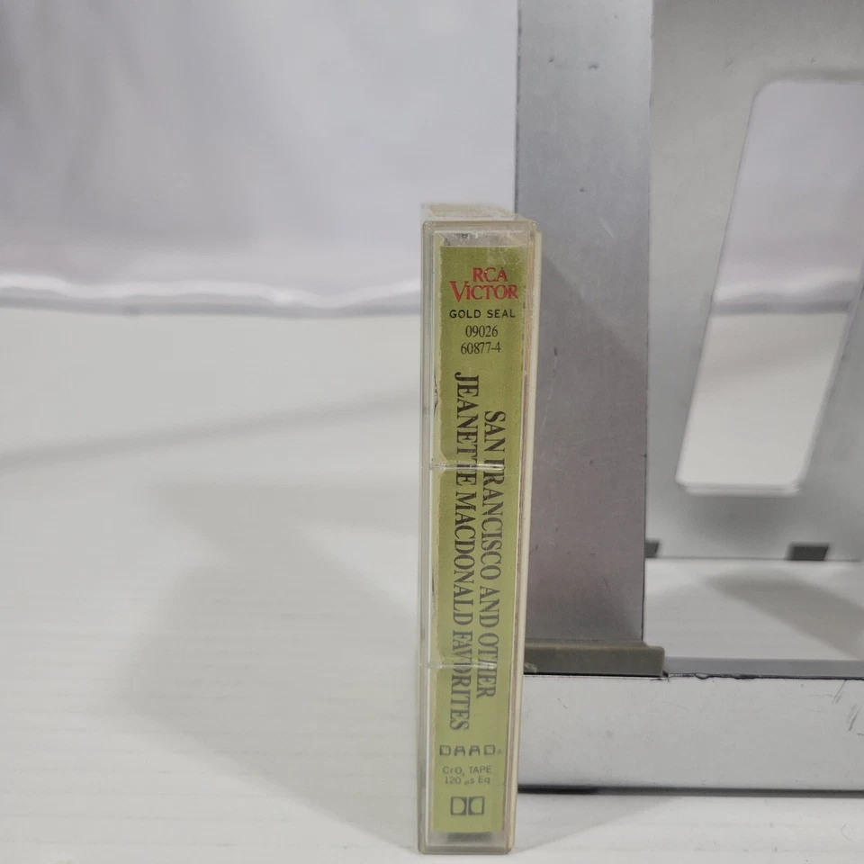 RCA Victor San Francisco Jeanette MacDonald Favorites Gold Seal Cassette Foto 3 de 3
