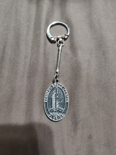 Vintage Kennedy Space Center Florida Keychain Shuttle