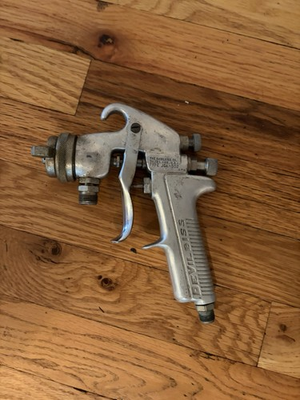 #ad DEVILBISS SPRAY GUN $50.00