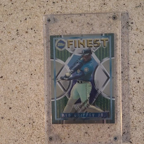 Topps Finest 1995 Ken Griffey Jr. #118 Seattle Mariners Baseball Card