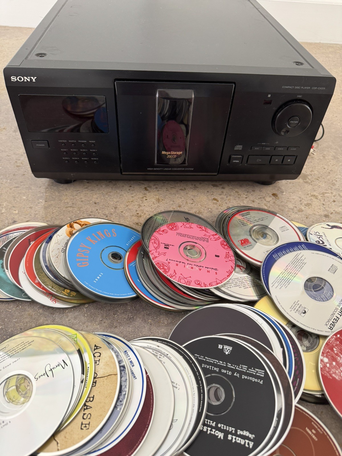 Cdp-cx225 Black / 200 Cd Rotating Tray ++ Cds