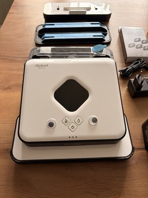 iRobot Braava 390T Wischroboter | mit viel Zubehör | 15 Wischlappen