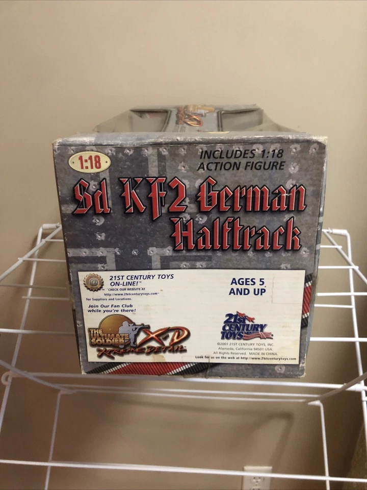 Ultimate Soldier 1:18 GERMAN HALFTRACK Sd Kf2 tank w Figure NEW  - Image 3 of 4