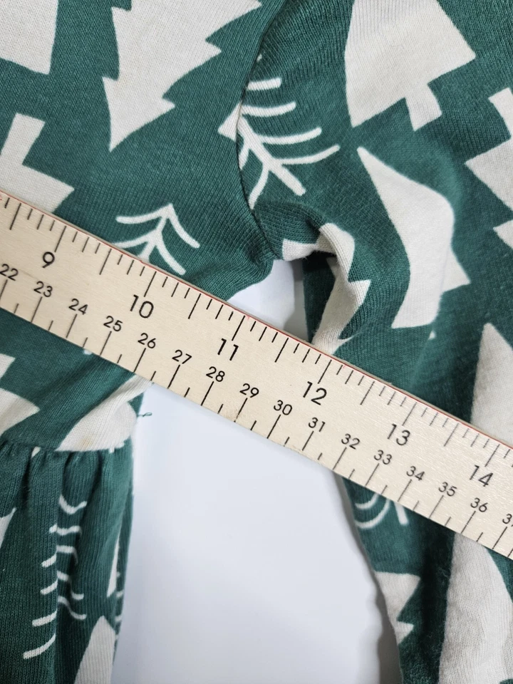 Vestido de férias Hanna Andersson meninas tamanho 4 verde árvore de Natal estampado com nervuras - Imagem 4 de 4