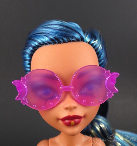 Monster High Doll G3 Clawdeen Wolf Monster Fest Purple Half Moon Sunglasses