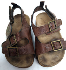OSHKOSH B'GOSH DOUBLE BUCKLE  HOOK  LOOP CLOSURE SANDALS CHILD'S 7 BROWN