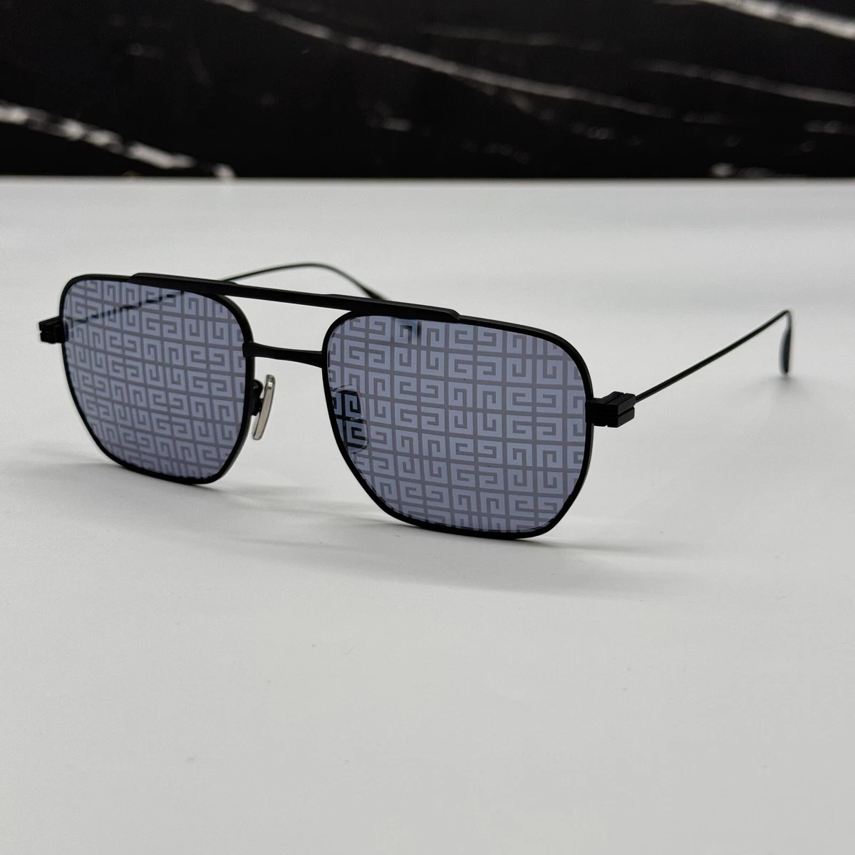 NEW GIVENCHY GV40041U 02C BLACK MEN SUNGLASSES Givenchy 4G GV40072I Square Sunglasses | Fashion Eyewear main image 2