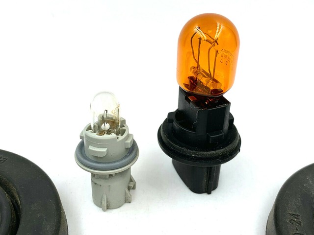 OEM 12-19 Toyota Camry Halogen Headlight Parking Turn Signal Bulb w